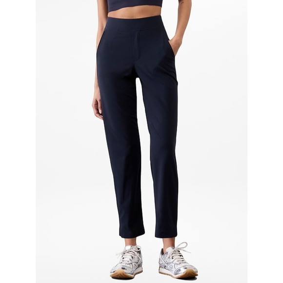 Athleta Brooklyn Mid Rise Ankle Travel Pant Trousers Pockets Navy Blue Size 4P - Picture 1 of 13